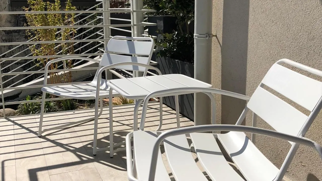 Appartement *Central Lakeside Apt*Swimming Pool & Free Parking Peschiera del Garda